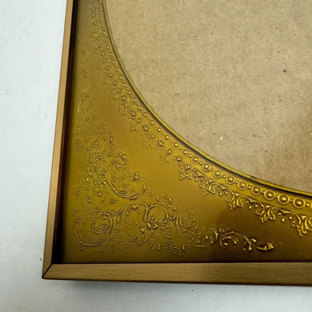 Gold Metal Vintage Picture Frame 8